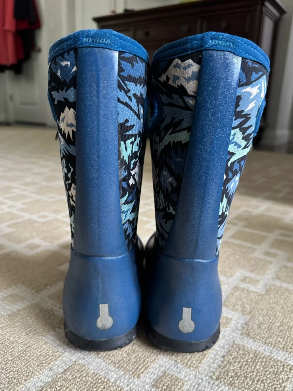 BOGS York Waterproof Insulated Winter Snow Boots Blue Mountain Print Kids Size 5